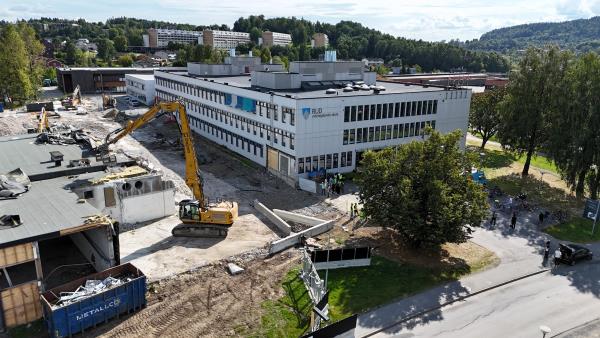 Lenke til artikkel: Nå starter byggingen av «nye» Rud videregående skole  